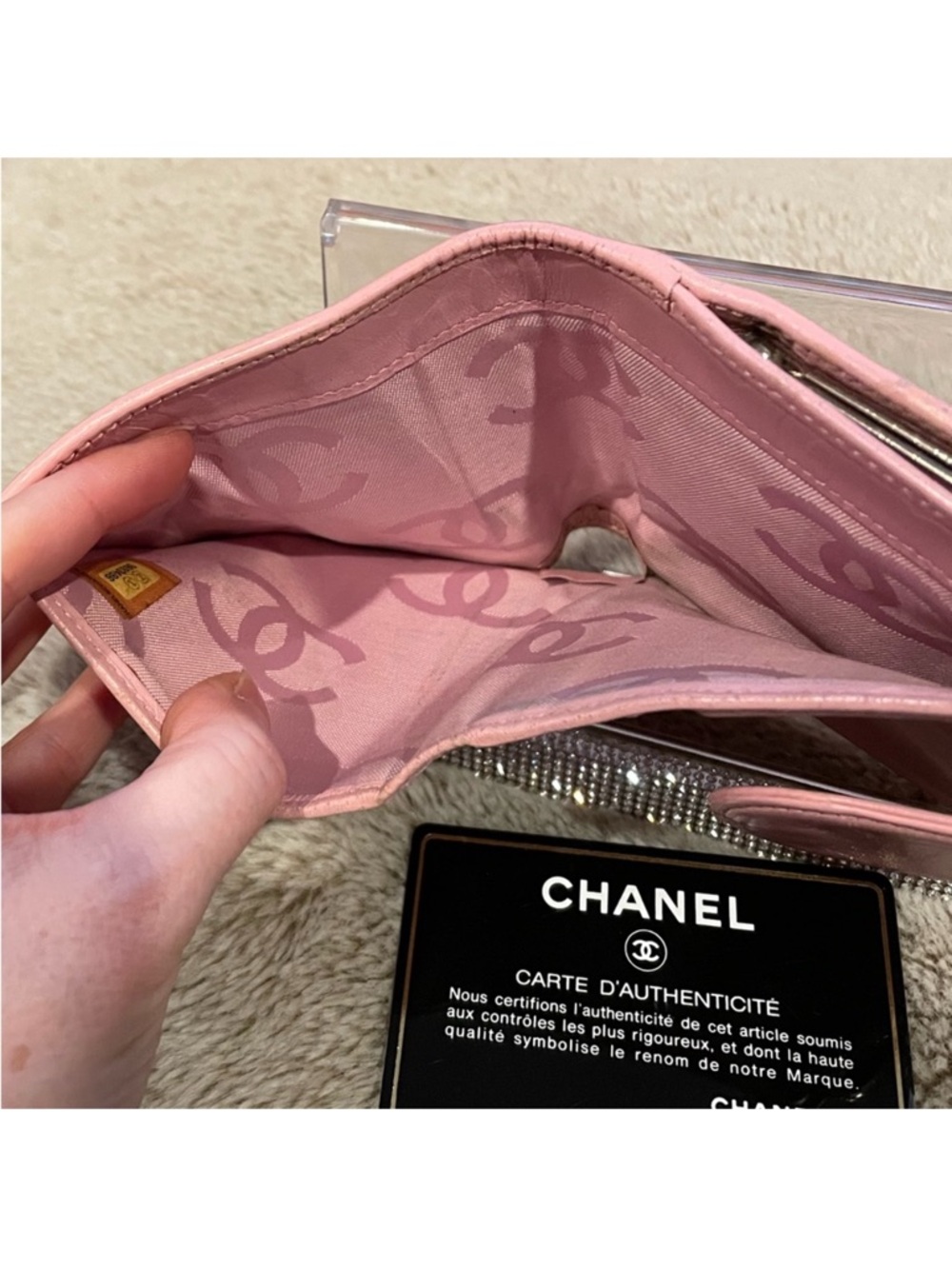 Chanel Cambon Pink Quilted Calfskin
Leather with Black Large CC Bi-fold Wallet - Picture 7 of 13